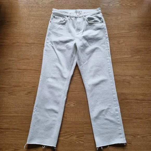 Zara High Waisted Kick Jeans Size 8 - Picture 2 of 8